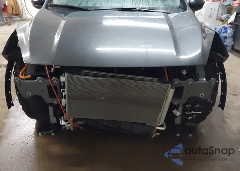 2020 Ford Escape Se Sport Hybrid z USA, uszkodzony, nr VIN 1FMCU9BZ7LUB22963